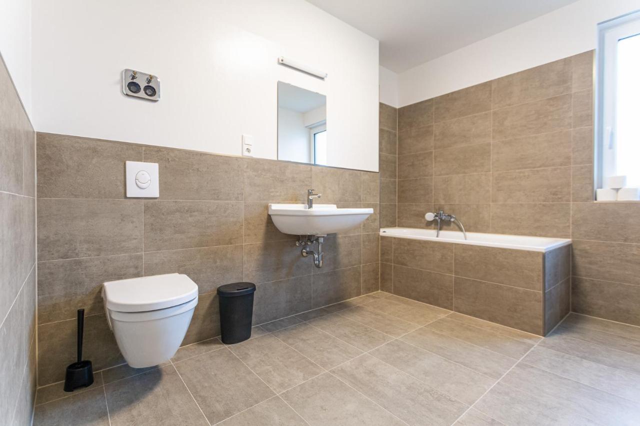 T&K Apartments - Bergisch Gladbach - 3 Comfortable Apartments - 18 Min To Fair Messe Cologne Экстерьер фото